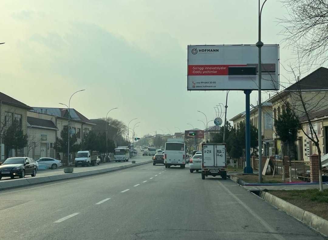Samarqandda bilbordlarda reklama Реклама на билбордах в Самарканде