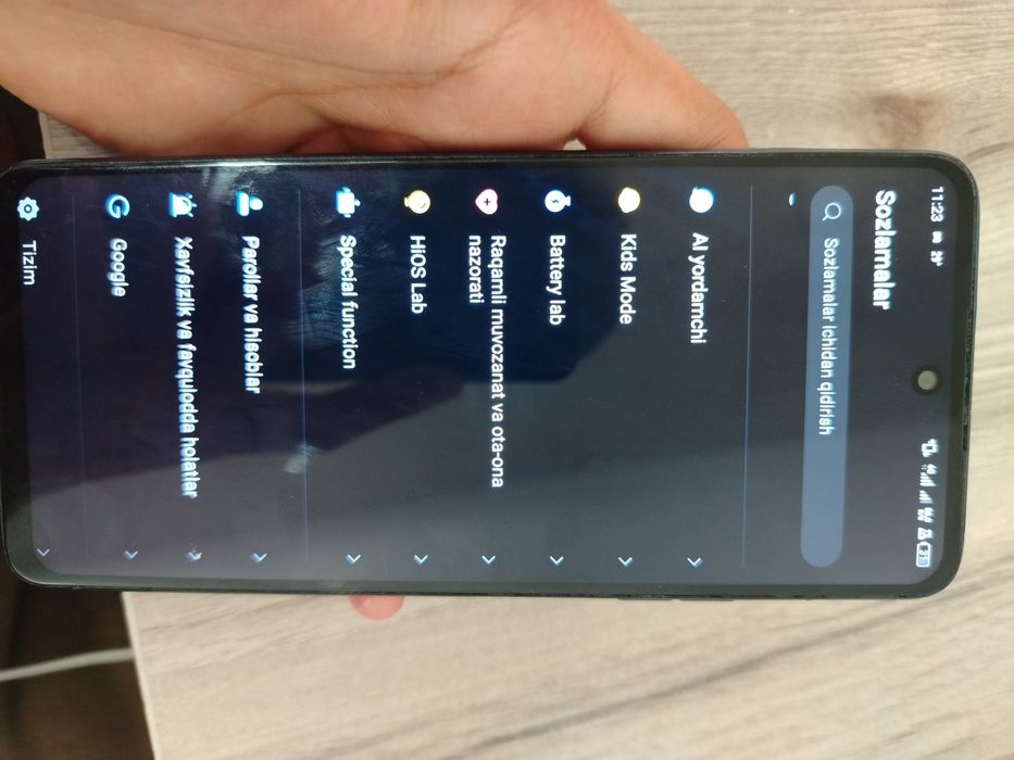 Tecno Pova 3 ideal sostayenada  batareykasi 7000 Mah  xotiralari 128/8