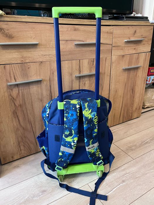 Ученическа раница на колела