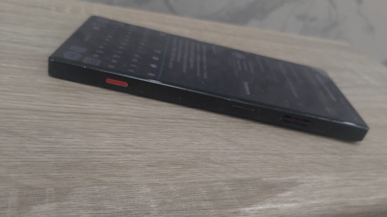 Продам ZTE Red Magic 8s pro