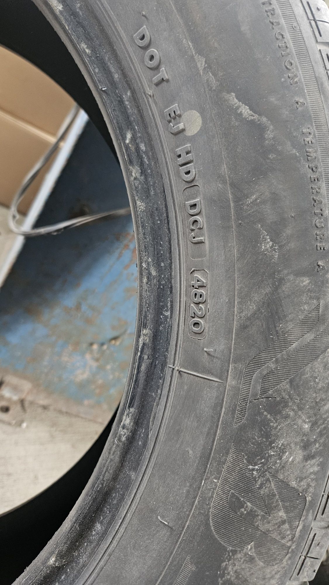 225/60R18 Bridgestone 4бр.