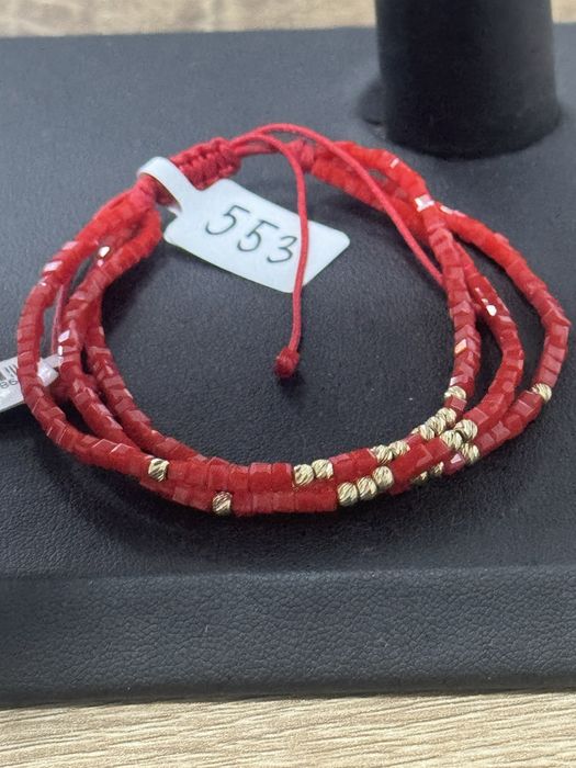 Червена златна гривна