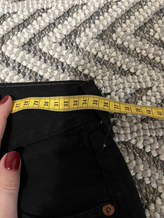 Blugi Levi’s, original, in stare perfecta, mărimea S.