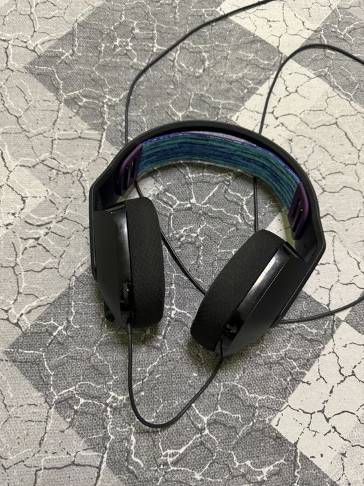 Logitech G335 слушалки