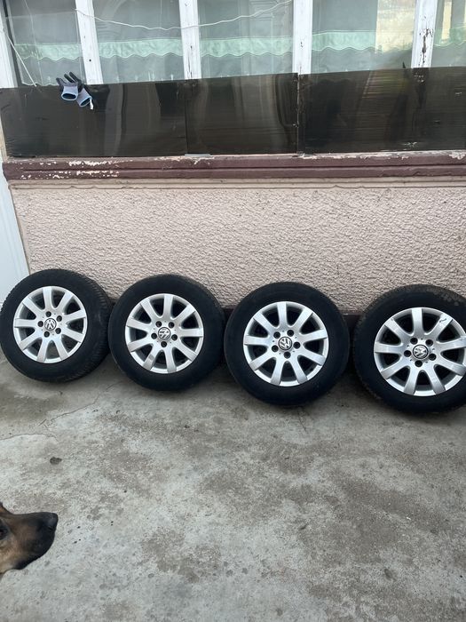 Vand jante cu tot cu cauciuguri