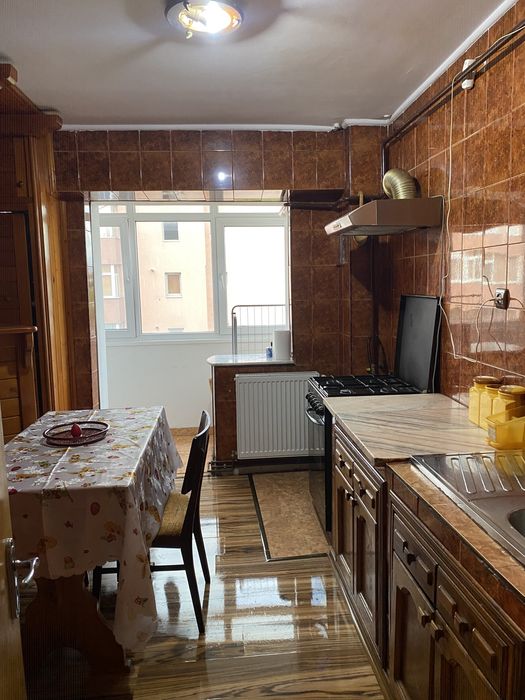Proprietar inchiriez apartament 2 camere – Piața Nord, Râmnicu Vâlcea