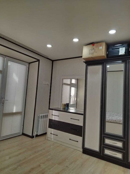 Samarqand darvoza
Arintir apteka 
4xona+padval 3-sotuv
masjid yonida