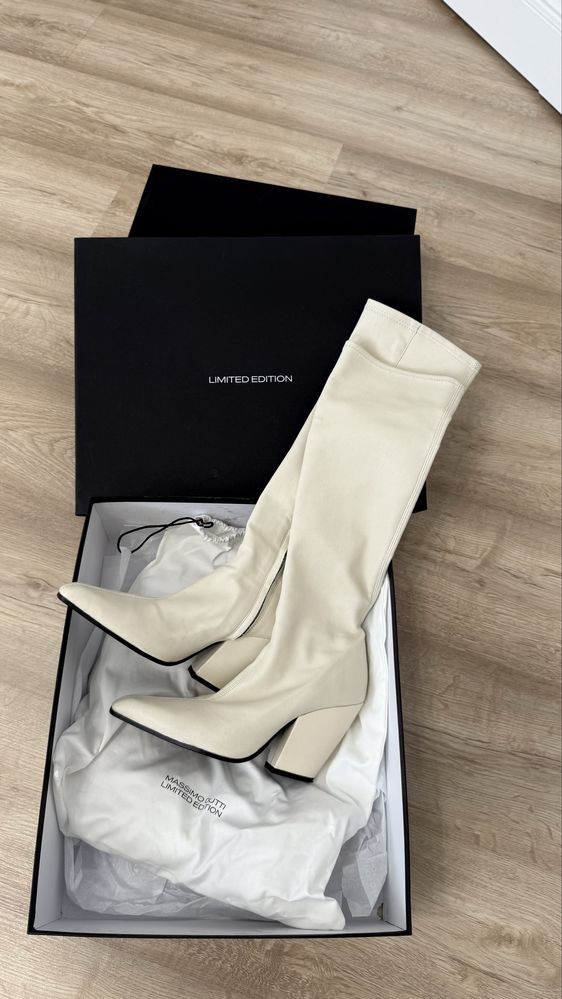 Белые ботфорты (длинные сапоги) от Massimo dutti