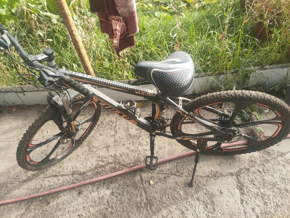 Велосипед в хорошем состояние