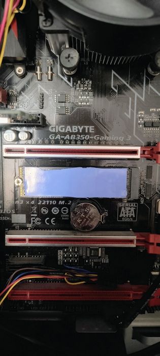 Геймърски компютър  AMD Ryzen 3 2200G,GA-AB350-Gaming 3 ,DDR4  2x8 gb