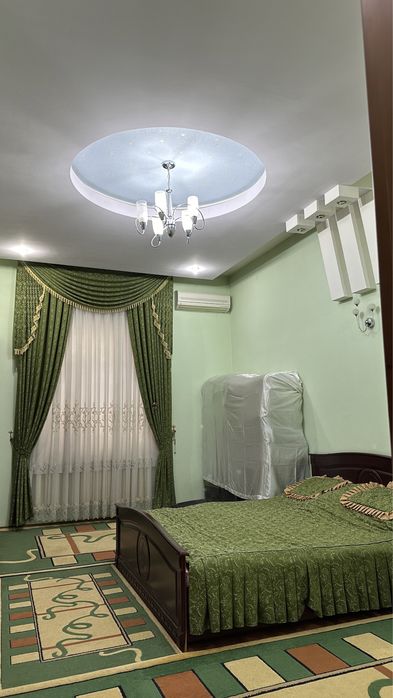 Уй сотилади. Срочно! Качественный ремонт. Келишилади.
