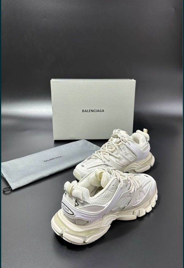Balenciaga Track
