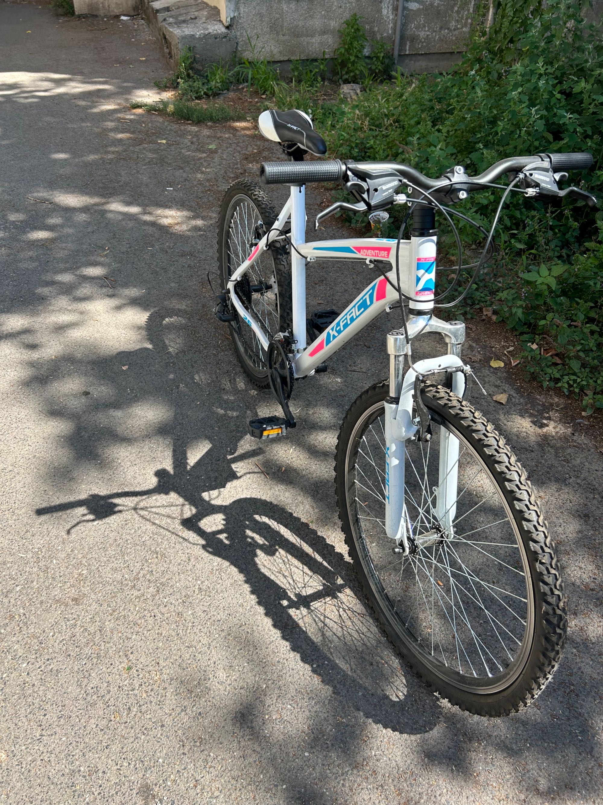 Bicicleta mountainbike X-Fact Adventure pentru adulti, alb