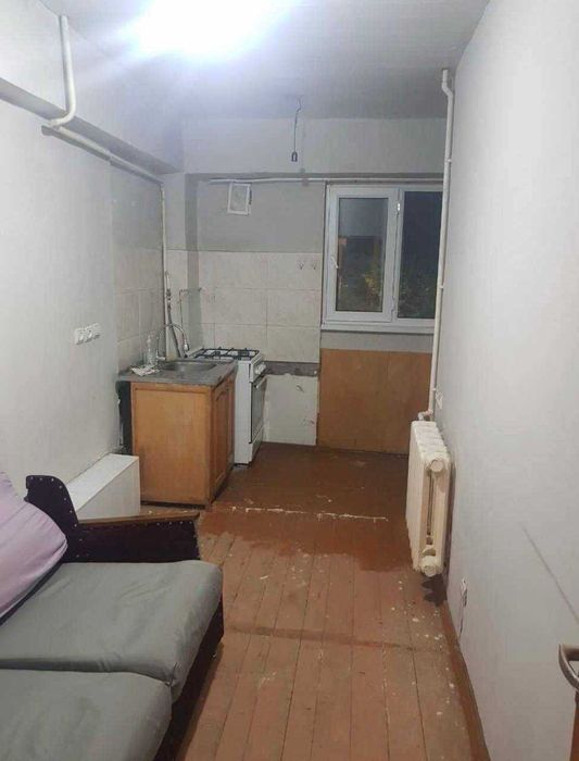 Ц4, Продается галерейном доме 1 коинатная квартира, 3й этаж