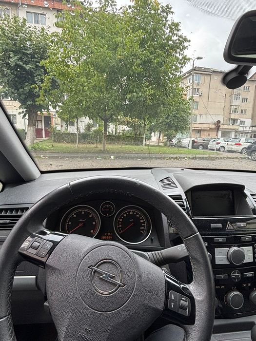 Opel Zafira 1.7 diesel 2010 7 locuri
