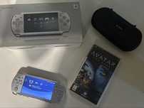 Sony PSP 2004 Silver – Колекционерско състояние + 8 игри & аксесоари
