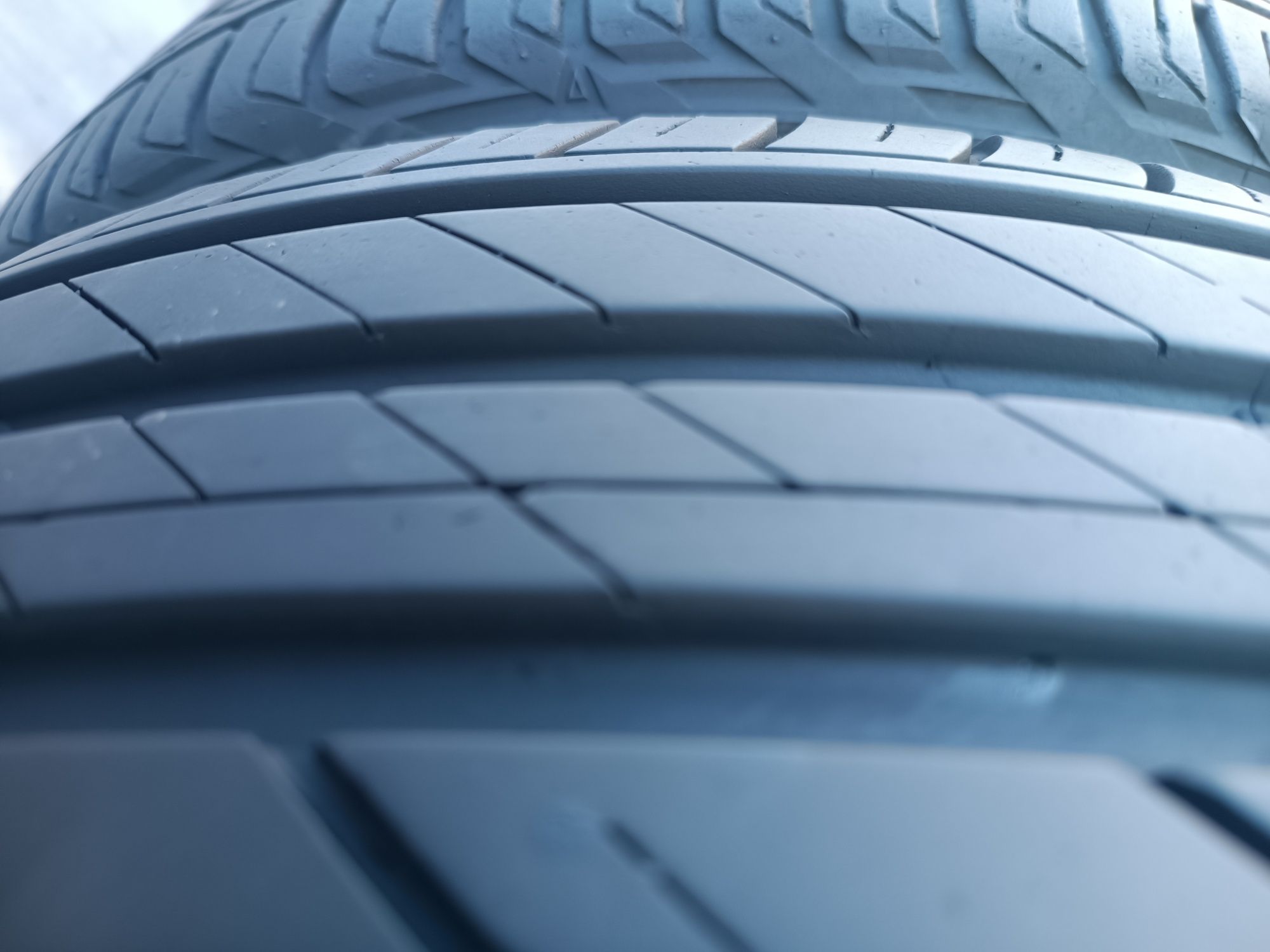 215/50/18 Bridgestone Дот 0321