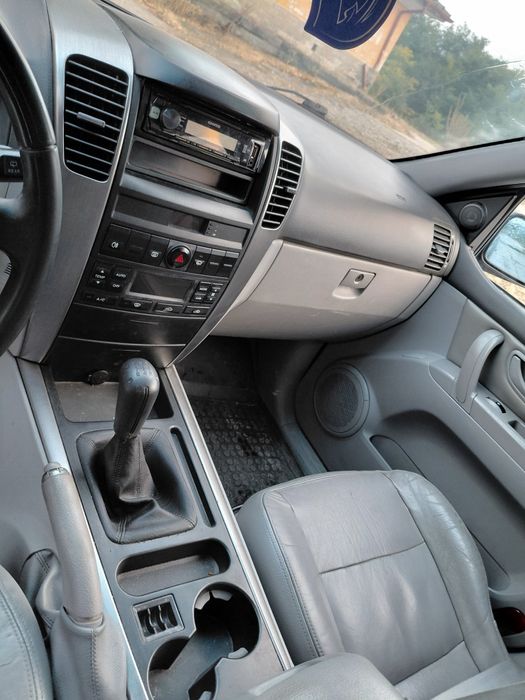 Kia Sorento 2.5 140кс