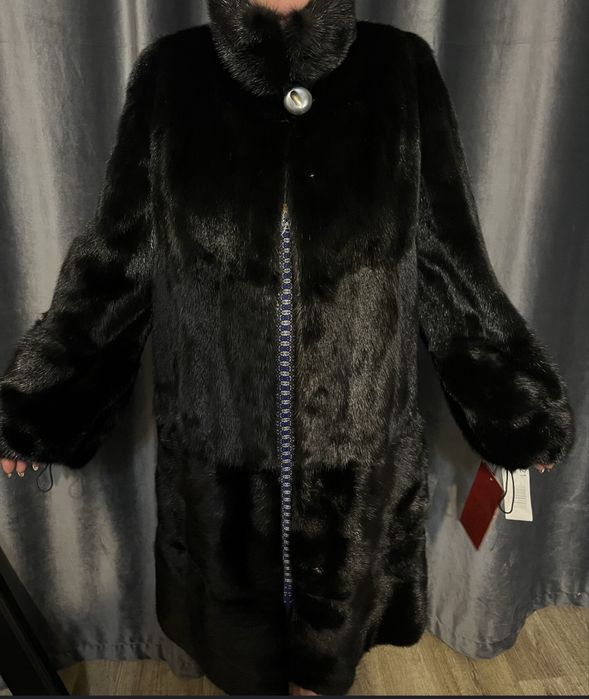 Новая норковая шуба-подарок, ни разу не ношена!