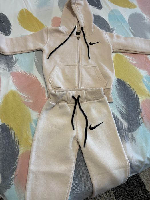 Спортен екип Nike