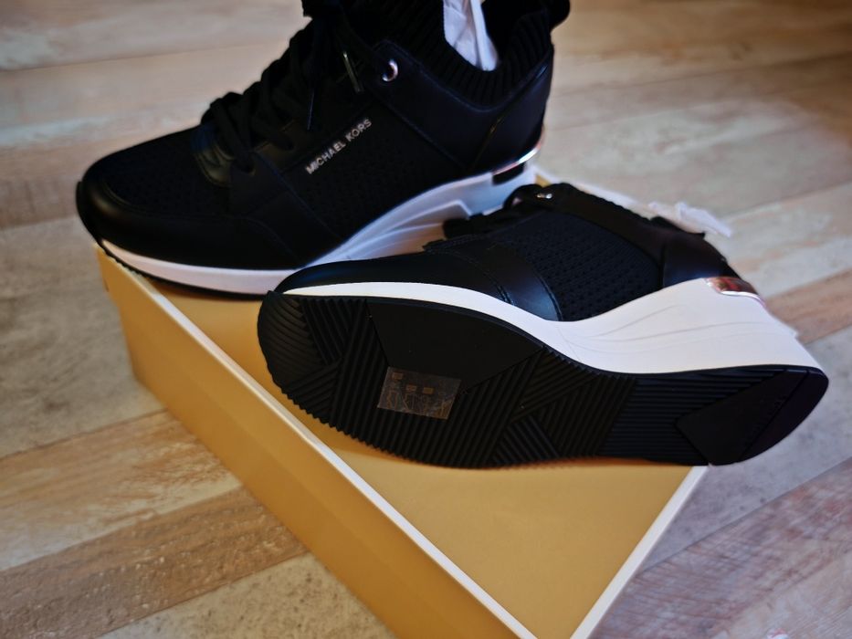 Дамски сникърси Michael Kors чисто нови