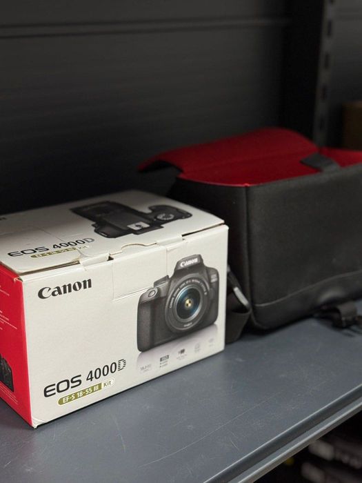 Aparat foto Canon EOS 4000D Kit EF-S , Cod 110048