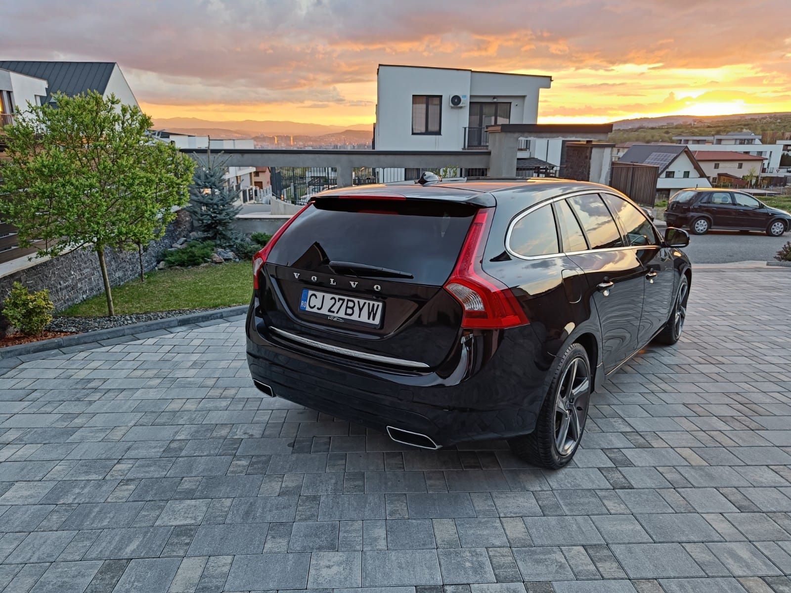 Vand Volvo V60 Plugin Hybrid, 285CP, AWD