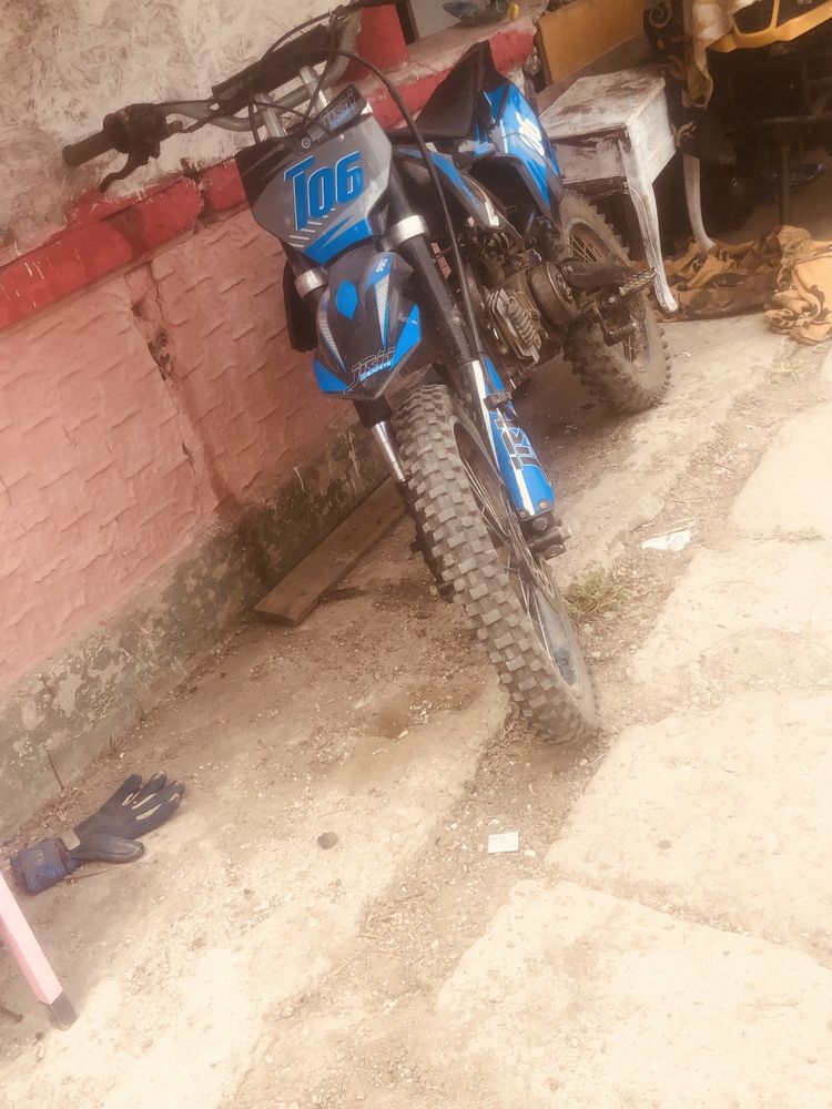 Vănd jrh 125cc 4t 2500 lei neg