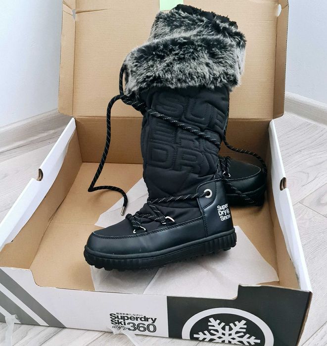 Cizme impermabile de iarnă- SuperDry