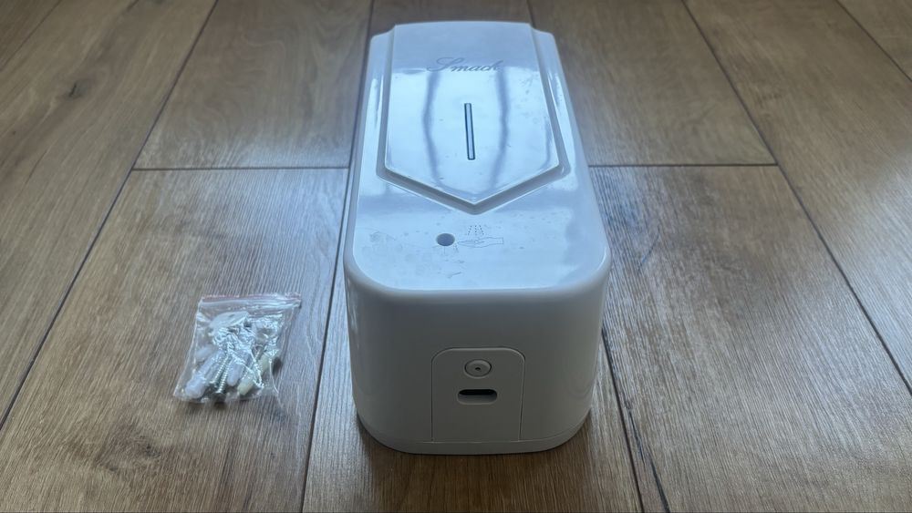 Dozator sapun automat, marca Smack, cu senzor, afisaj capacitate, alb