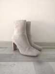 Botine de femei, cu toc