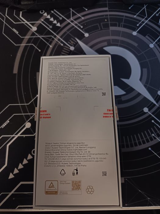 Vând Huawei P40 Lite, în stare foarte bună cu 128 GB spațiu de stocare