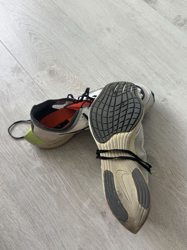 Nike Vaporfly 42 номер