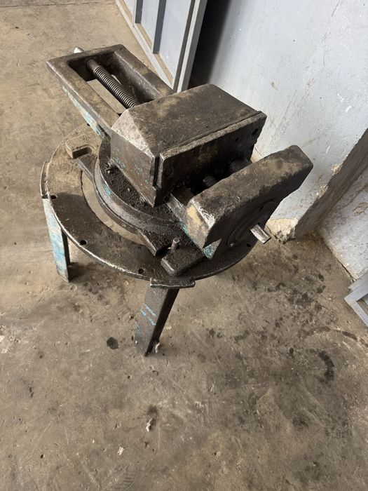 Тиски СССР сотилади