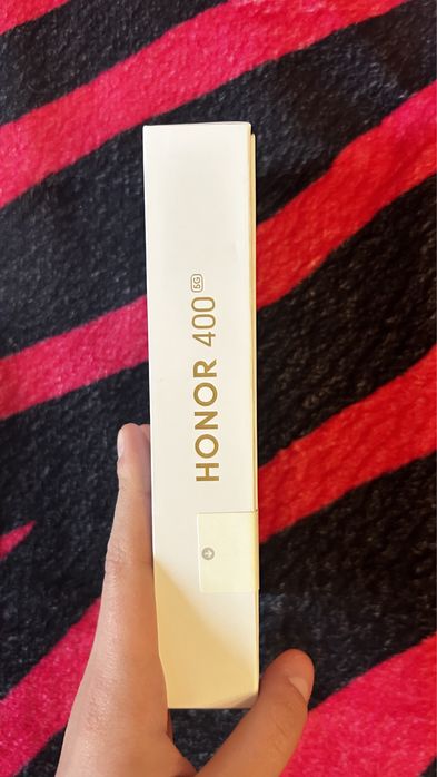 vand telefon Honor 400 5g