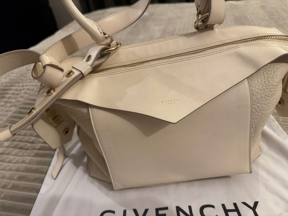 Givenchy чанта дамска