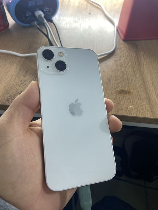 Айфон 13 сатылады