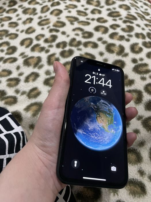 Айфон XR в хорошем состоянии