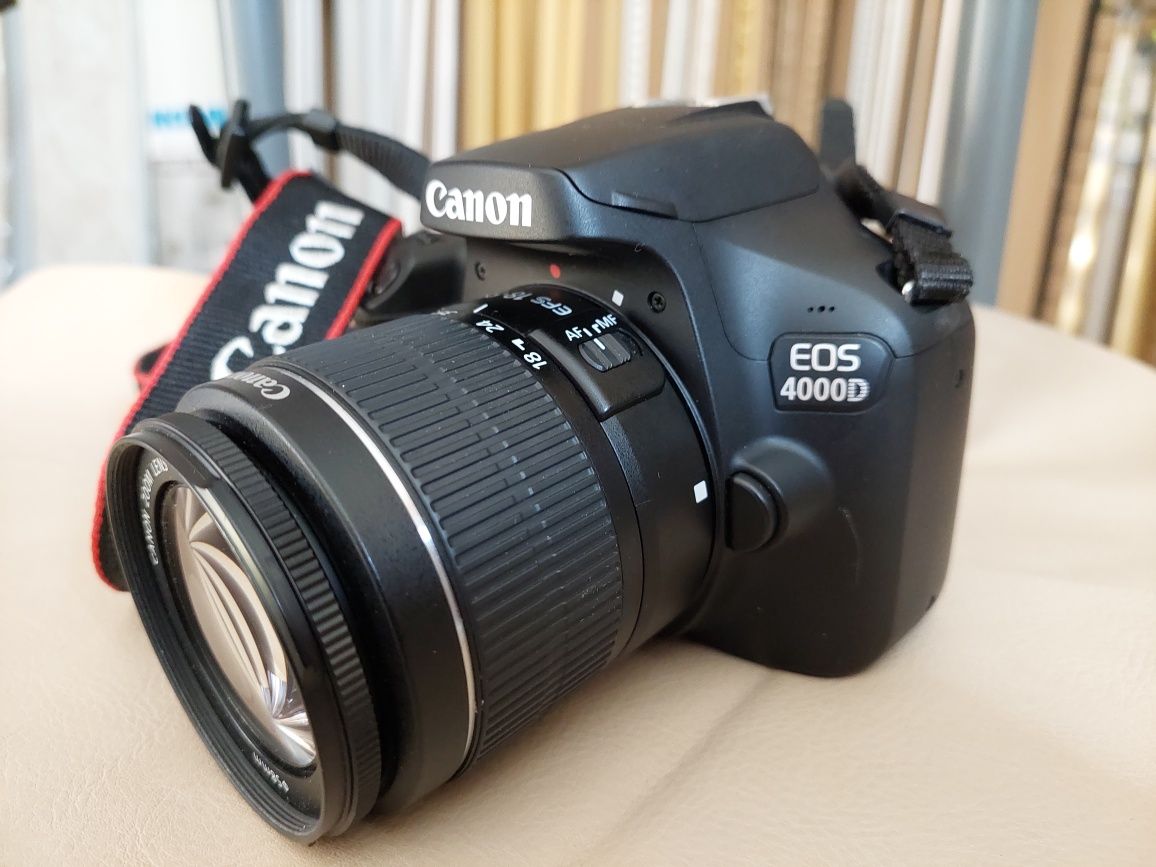 Фотоапарат Canon 4000D