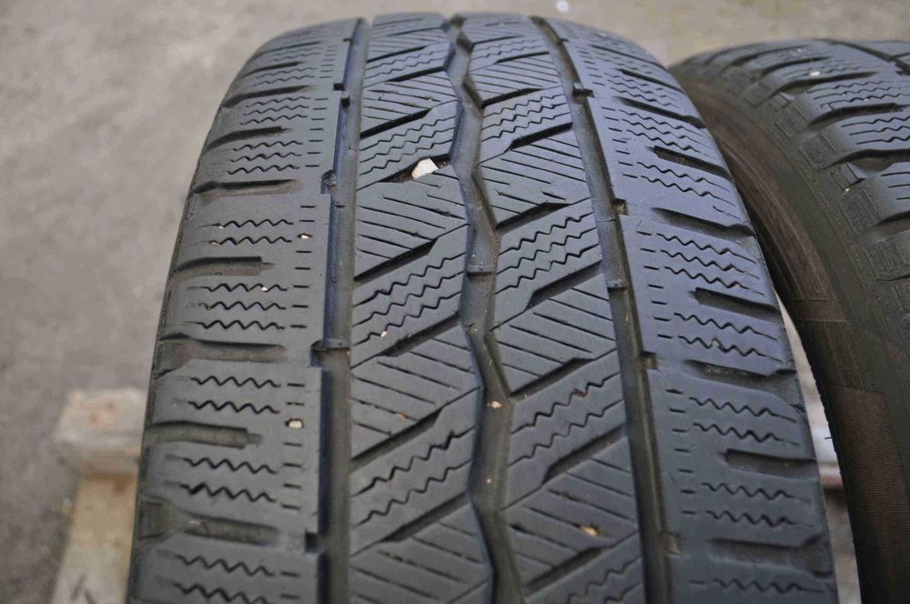 SET 2 Anvelope Iarna 225/55 R17C HANKOOK Winter Icept LV 109/107R