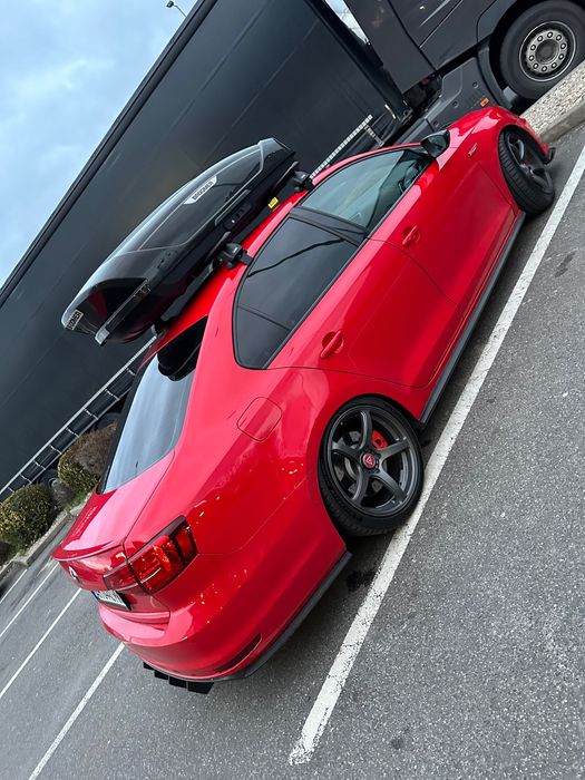 багажник за покрив на автомобил