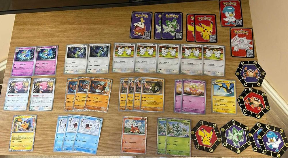 Cărți pokemon promoționale McDonald's 2023