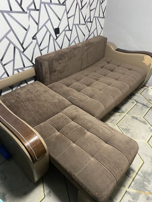 Продам диван 15.000