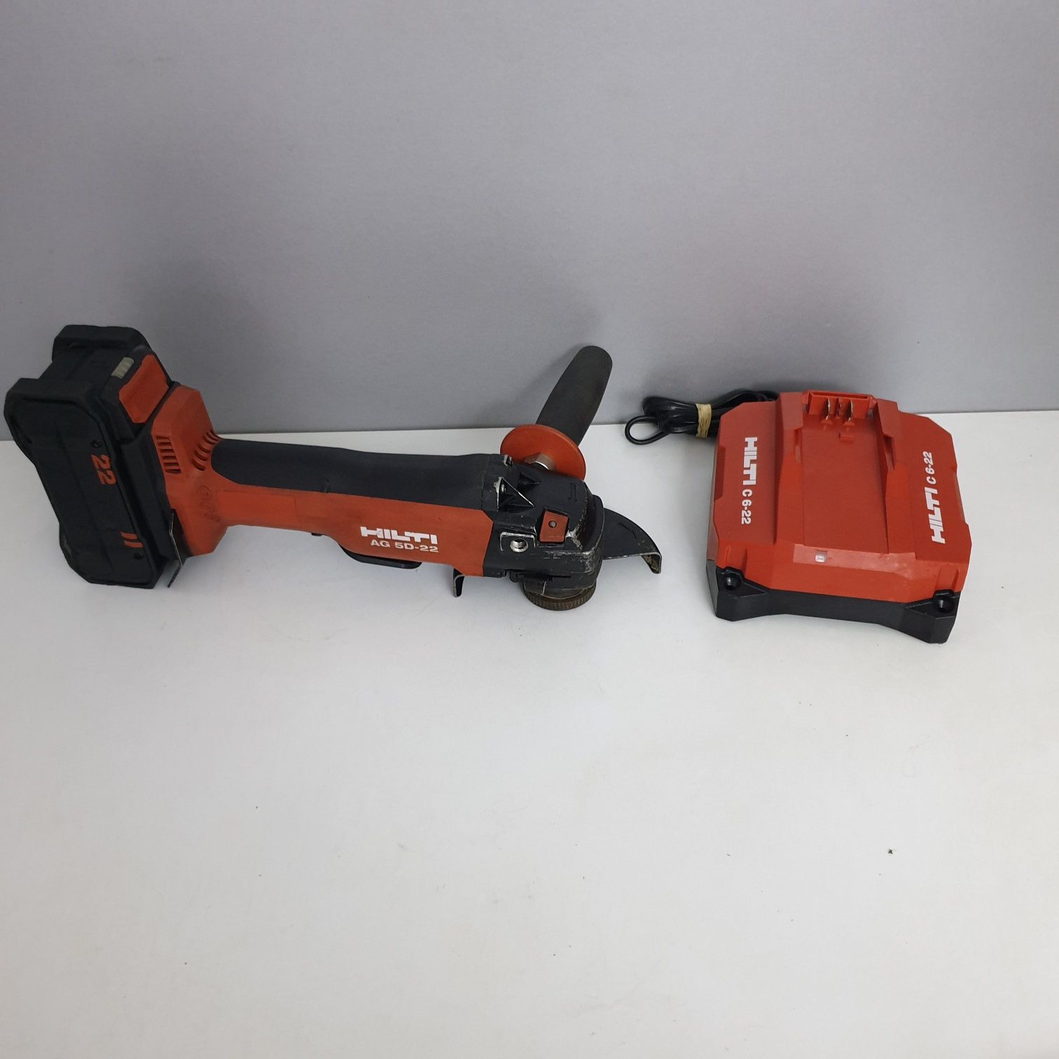 Hilti Nuron AG 5D-22 Polizor unghiular Brushless 8.0A Ultima generație