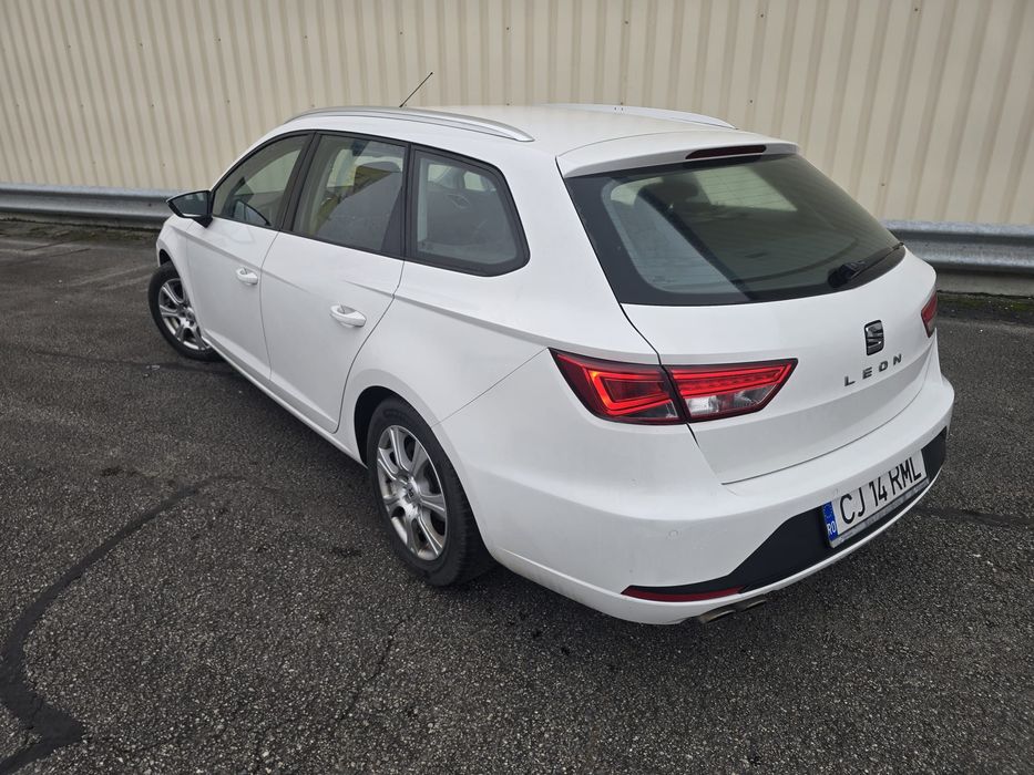 Seat Leon înmatriculat 2.0 tdi 150 cp / navigatie