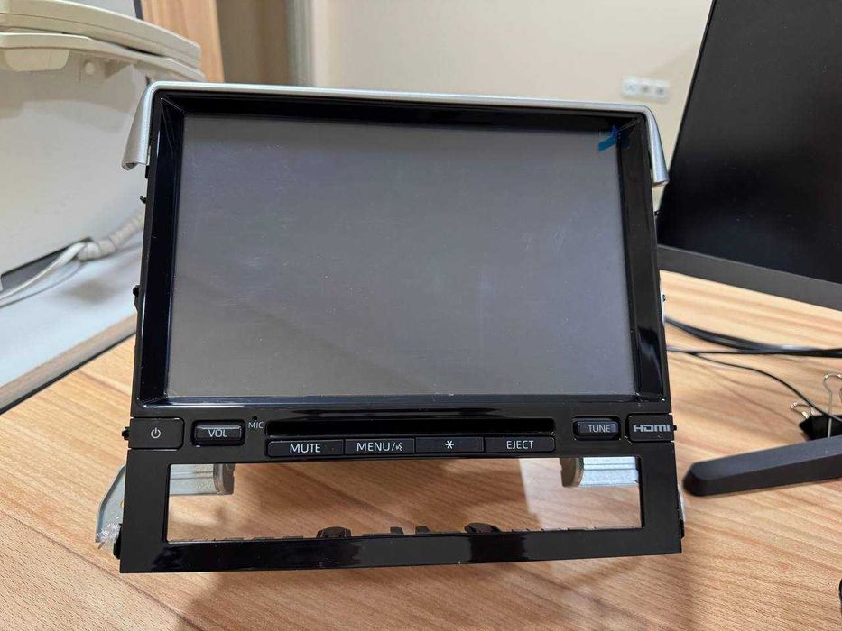 Оригинальный Монитор Toyota Land Cruiser 200