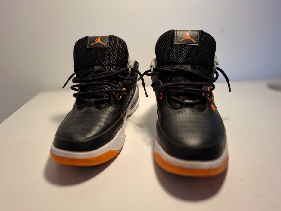 Jordan Max Aura 5