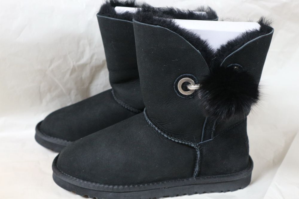 Ugg Australia Model IRINA ! NR 35   ..OFERTA 2025