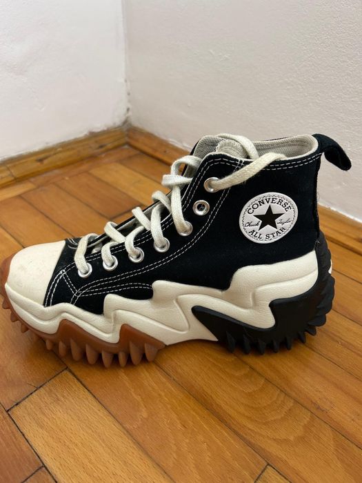 Converse run star motion