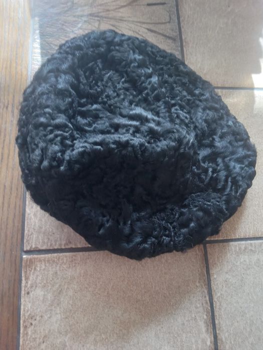 Haina de astrahan +caciula